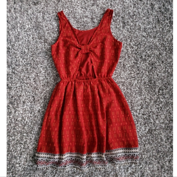 Red Sleeveless Flowy Summer Dress - Picture 2 of 4
